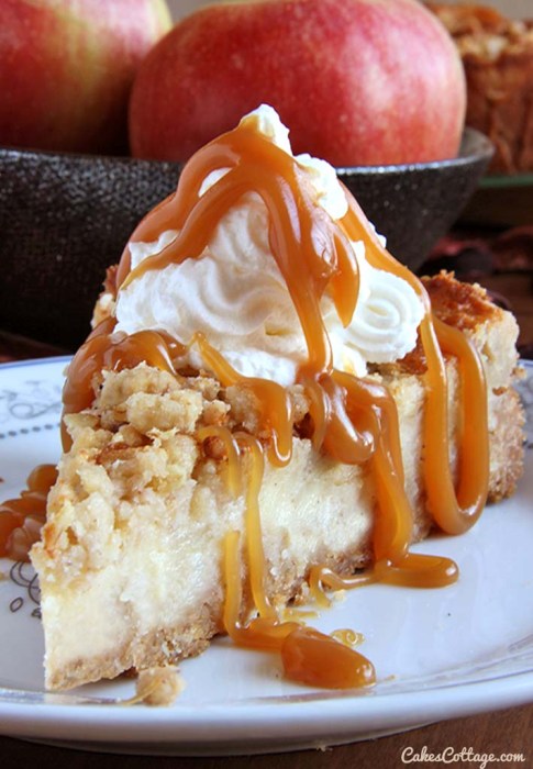caramel-apple-crisp-cheesecake